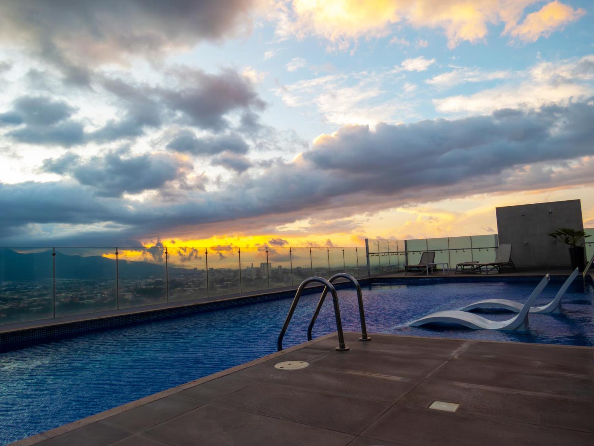 Ifreses, Study Full Equipped Whith Pool, Air- Conditioning, Spectacular View Of The City, Parking With Additional Payment Curridabat Экстерьер фото
